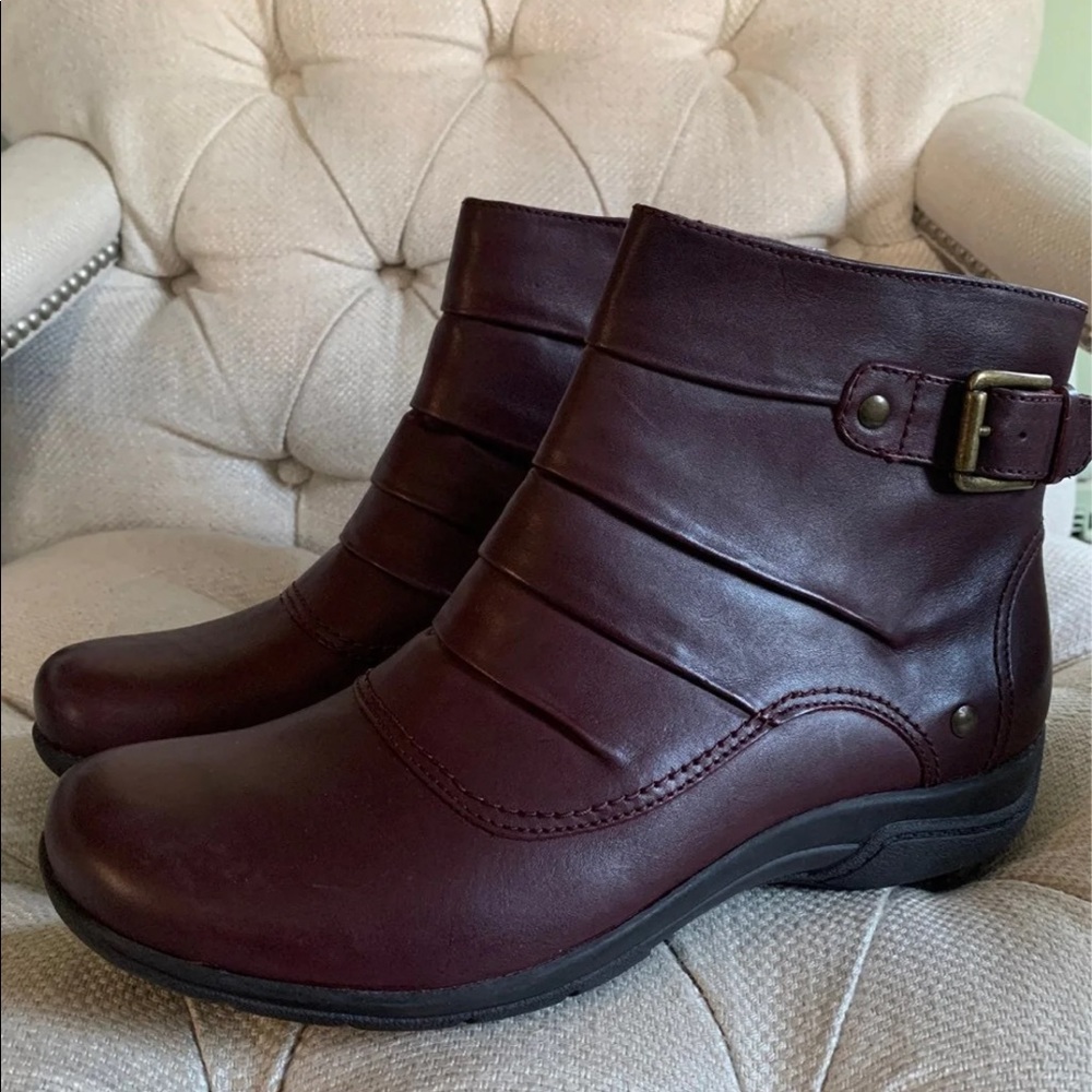 Women's Ankle Boots in Dark Burgundy Leather